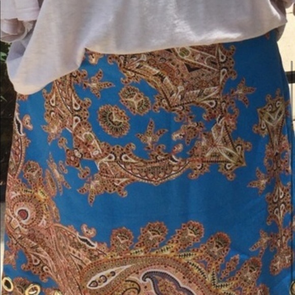 Marciano by Guess size 10 blue paisley print mini with gold grommets - Picture 5 of 5